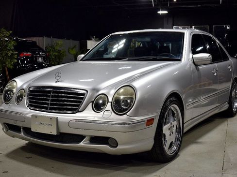 Used 2002 Mercedes-Benz E 55 AMG Sedan image 9