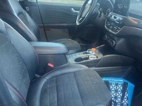 Used 2021 Ford Escape SEL w/ SEL Stealth AWD Package image 8