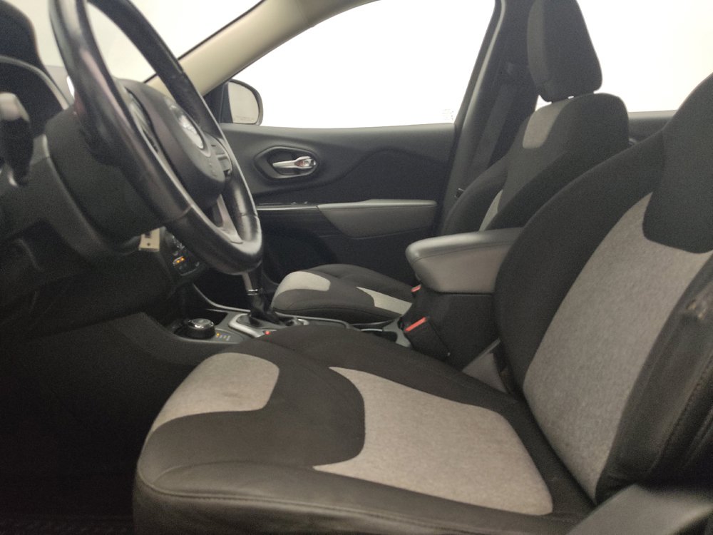 Used 2014 Jeep Cherokee Sport w/ Cold Weather Group AWD/4WD image 17