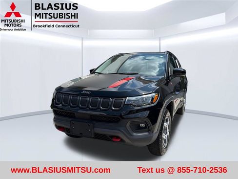 Used 2022 Jeep Compass Trailhawk w/ Trailhawk Elite Group AWD/4WD image 3