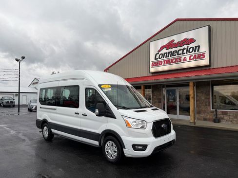 Used 2022 Ford Transit 350 XLT image 2