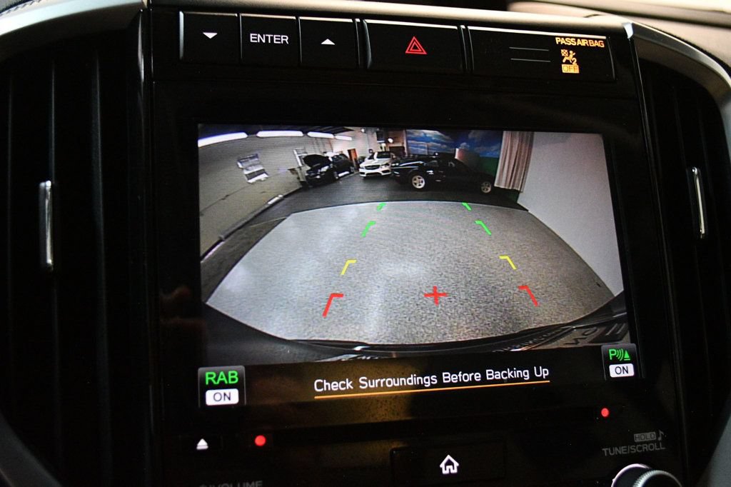 Used 2022 Subaru Ascent Limited w/ Technology Package AWD/4WD image 6