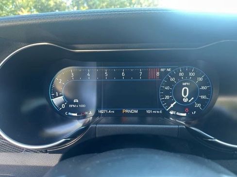 Used 2020 Ford Mustang Shelby GT500 w/ Technology Package image 28