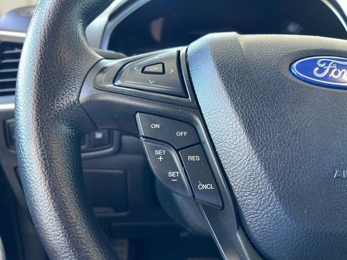 Certified 2024 Ford Edge SE w/ Black Appearance Package image 24