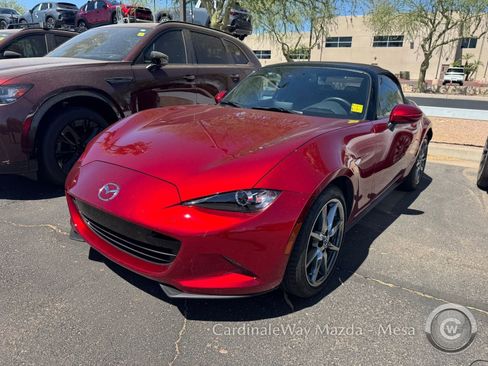 Used 2022 MAZDA MX-5 Miata Grand Touring RWD image 7