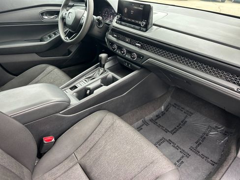 Used 2024 Honda Accord EX image 14