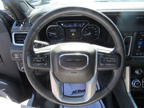 Certified 2021 GMC Yukon Denali w/ Denali Premium Package AWD/4WD image 14