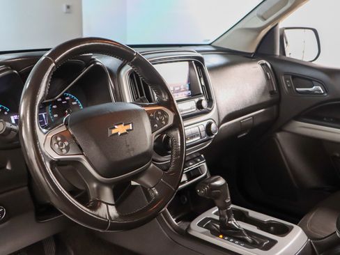 Used 2018 Chevrolet Colorado LT AWD/4WD image 23