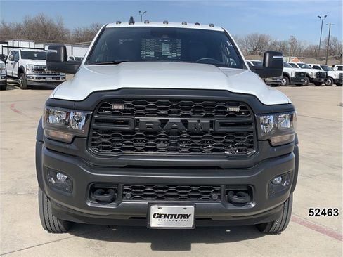 Used 2024 RAM 5500 Tradesman w/ Safety Group image 9
