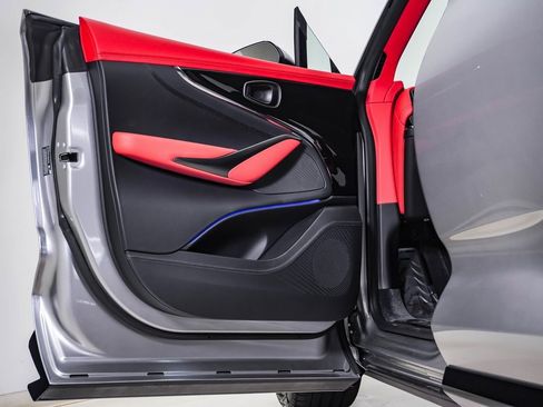 New 2025 Aston Martin DBX 707 image 32