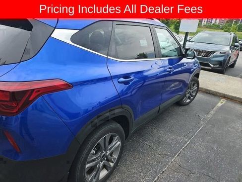 Used 2023 Kia Seltos S w/ Navigation Package AWD/4WD image 14