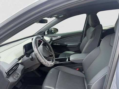 Certified 2023 Volkswagen ID.4 Pro S RWD image 9