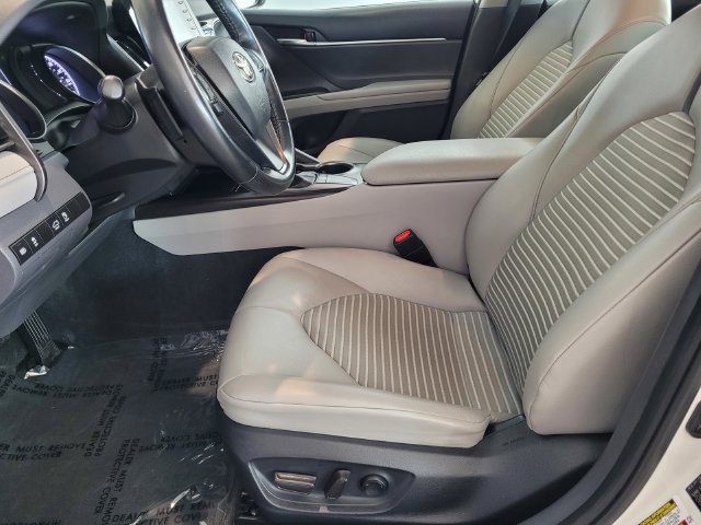 Used 2022 Toyota Camry SE FWD image 17