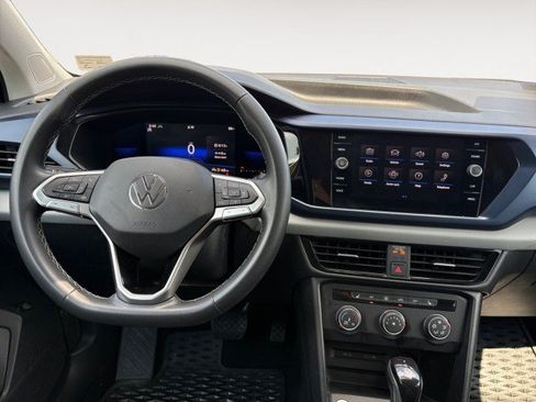 Used 2022 Volkswagen Taos SE AWD/4WD image 4