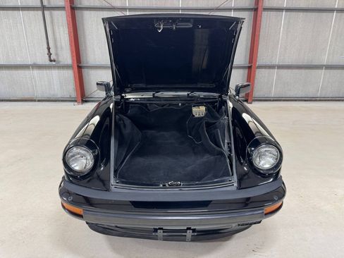 Used 1987 Porsche 911 Carrera RWD image 30