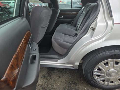 Used 2007 Mercury Grand Marquis GS image 7