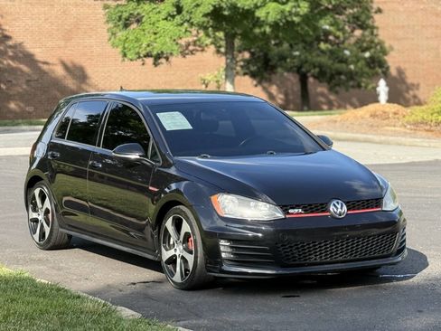 Used 2015 Volkswagen GTI S FWD image 3