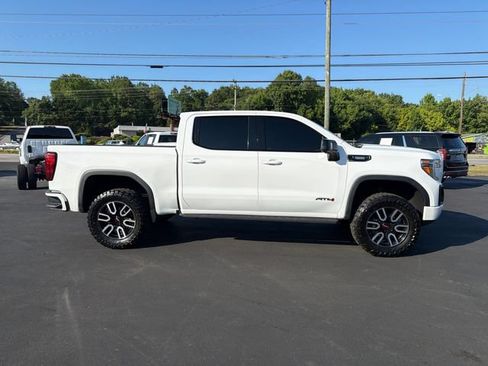 Used 2021 GMC Sierra 1500 AT4 w/ AT4 Premium Package AWD/4WD image 4