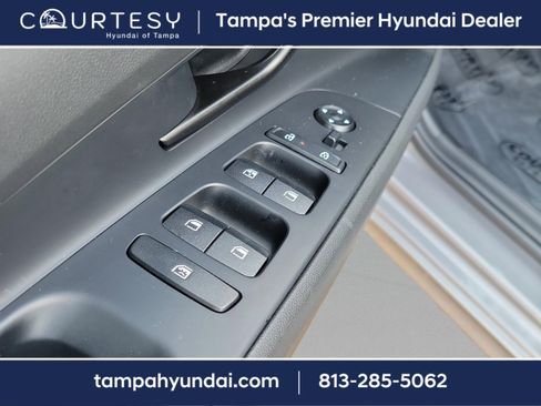 Certified 2025 Hyundai Elantra Sport image 24