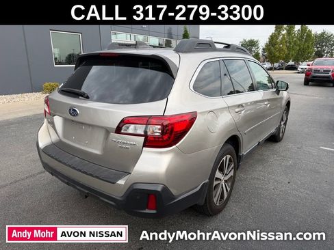 Used 2018 Subaru Outback 3.6R Limited AWD/4WD image 6