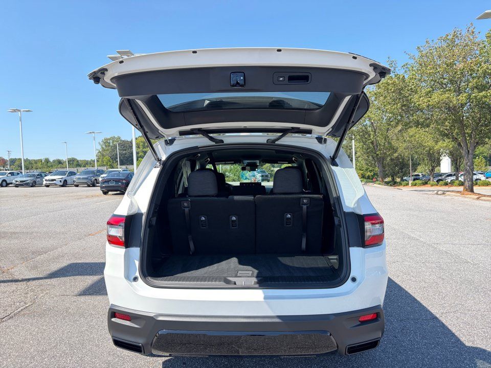 Certified 2026 Honda Pilot Sport image 19
