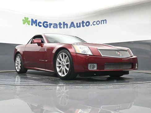 Used 2007 Cadillac XLR V RWD image 20