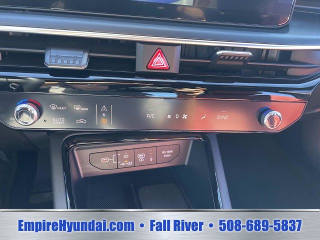 Used 2026 Kia K5 GT-Line w/ GT-Line Red Interior Package AWD/4WD image 24