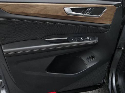 Used 2024 Volkswagen Atlas SE image 9