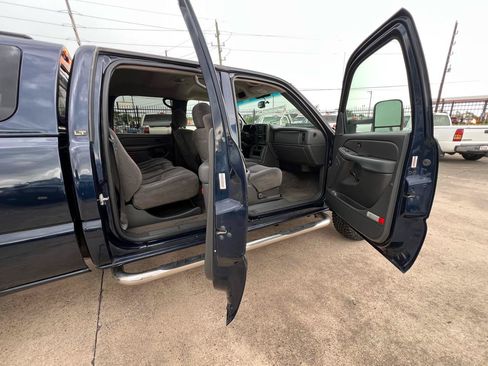 Used 2007 Chevrolet Silverado 2500 LT w/ Heavy-Duty Power Package RWD image 75