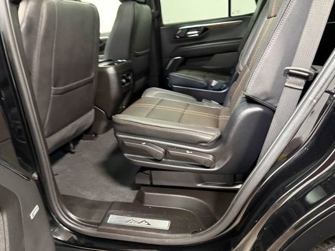 Used 2025 Chevrolet Tahoe High Country AWD/4WD image 47