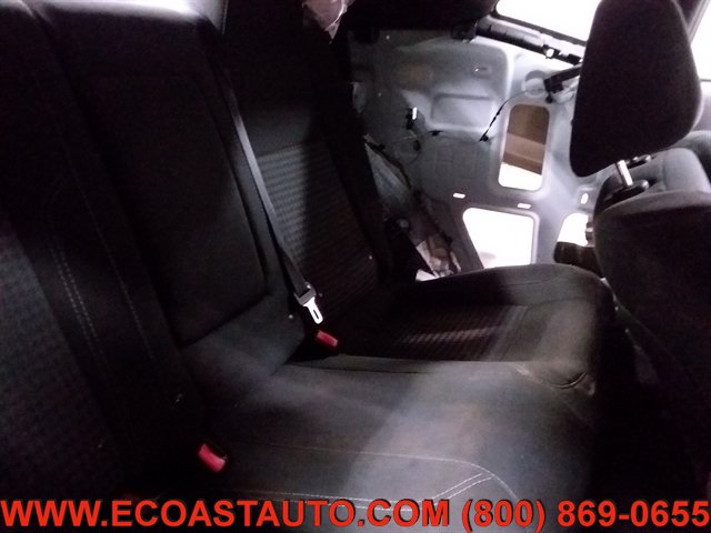 Used 2016 Dodge Challenger SXT RWD image 14