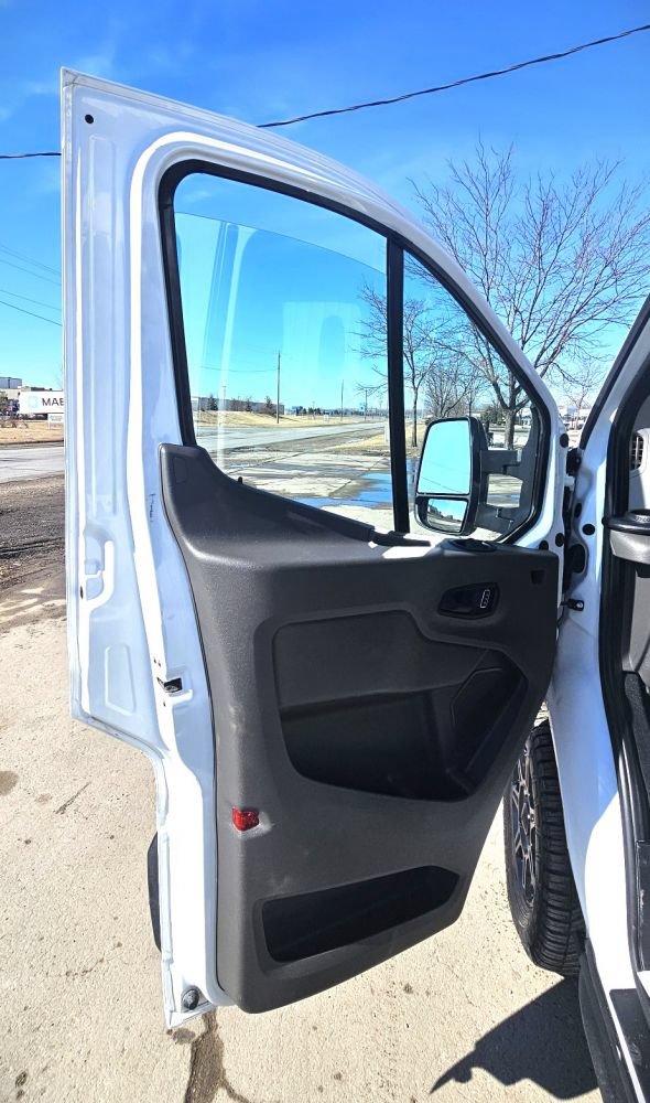Used 2023 Ford Transit 350 XLT RWD image 14