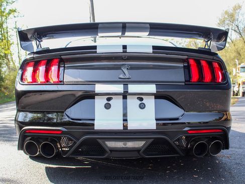 Used 2022 Ford Mustang Shelby GT500 w/ Carbon Fiber Track Pack image 77