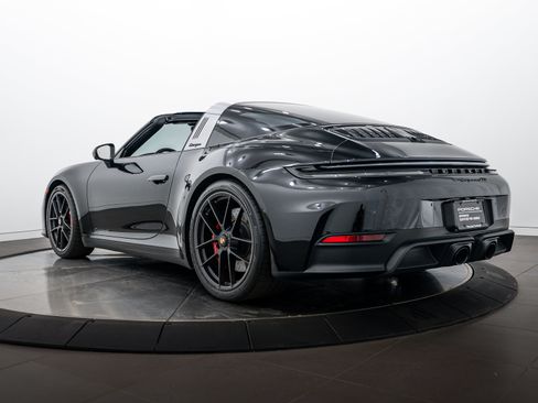 Certified 2025 Porsche 911 Targa 4 GTS AWD/4WD image 3