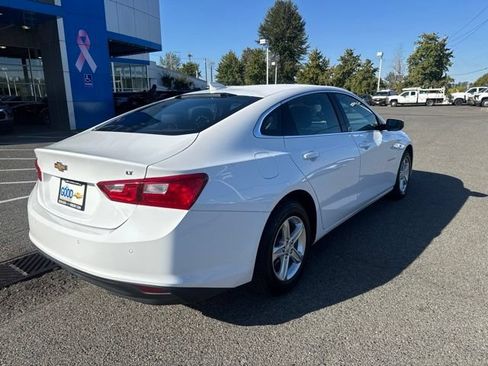 Used 2024 Chevrolet Malibu LT FWD image 5