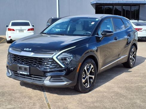 Certified 2025 Kia Sportage EX FWD image 3
