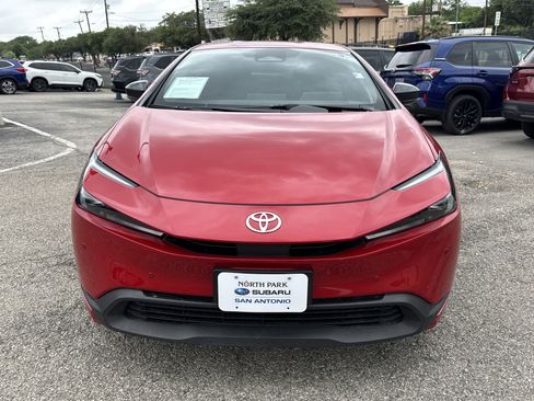Used 2023 Toyota Prius LE image 8