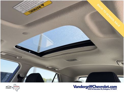 Used 2025 Hyundai Venue SEL FWD image 22