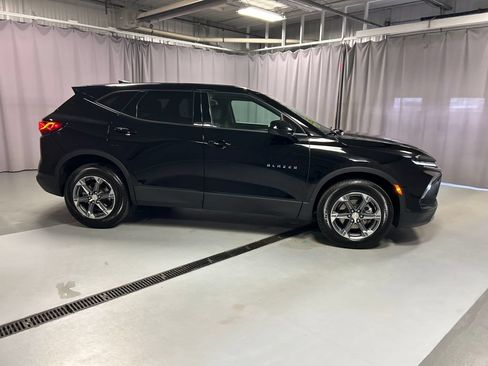 Used 2025 Chevrolet Blazer LT AWD/4WD image 8