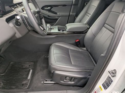 Used 2026 Land Rover Range Rover Evoque S image 12