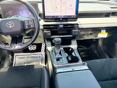 Used 2026 Toyota RAV4 AWD Plug-in Hybrid image 18