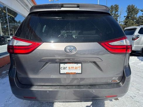 Used 2016 Toyota Sienna XLE w/ XLE Navigation Package image 6