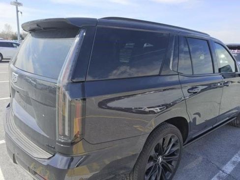 Certified 2025 Cadillac Escalade Sport Platinum w/ LPO, ONYX Package image 5