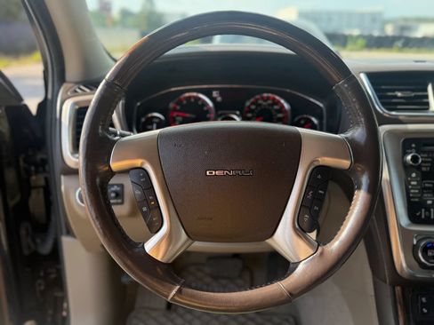 Used 2016 GMC Acadia Denali AWD/4WD image 25