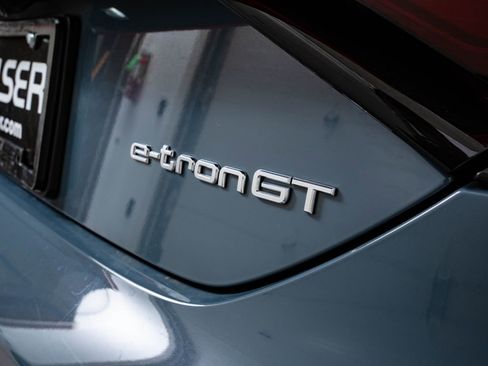 Used 2022 Audi RS e-tron GT AWD/4WD image 15