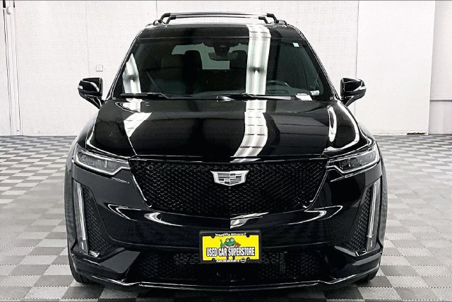Used 2024 Cadillac XT6 Sport w/ LPO, ONYX Package AWD/4WD image 4