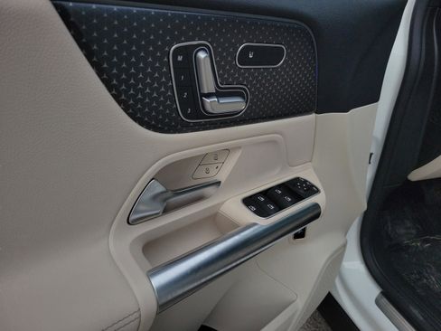 Certified 2026 Mercedes-Benz GLA 250 image 16