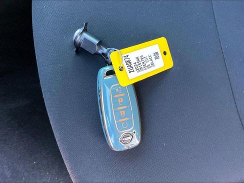 Used 2024 Nissan Sentra S image 34