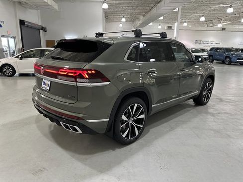 New 2026 Volkswagen Atlas Cross Sport SEL Premium R-Line AWD/4WD image 9