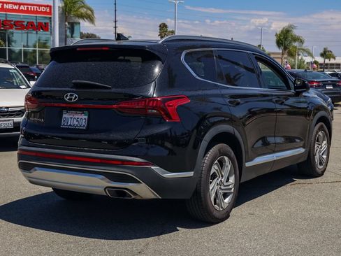 Used 2021 Hyundai Santa Fe SEL w/ Cargo Package FWD image 4